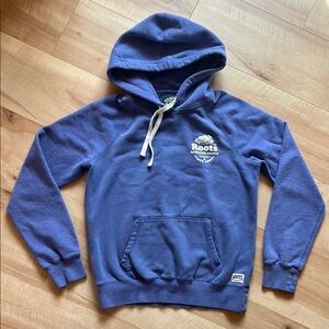 🦫Roots Hoodie, Size Medium
